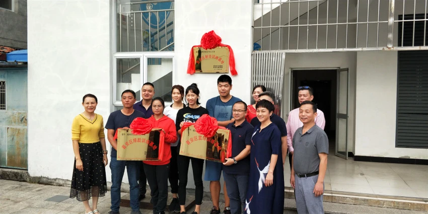 如何在快攻中合理分配场上位置?_2